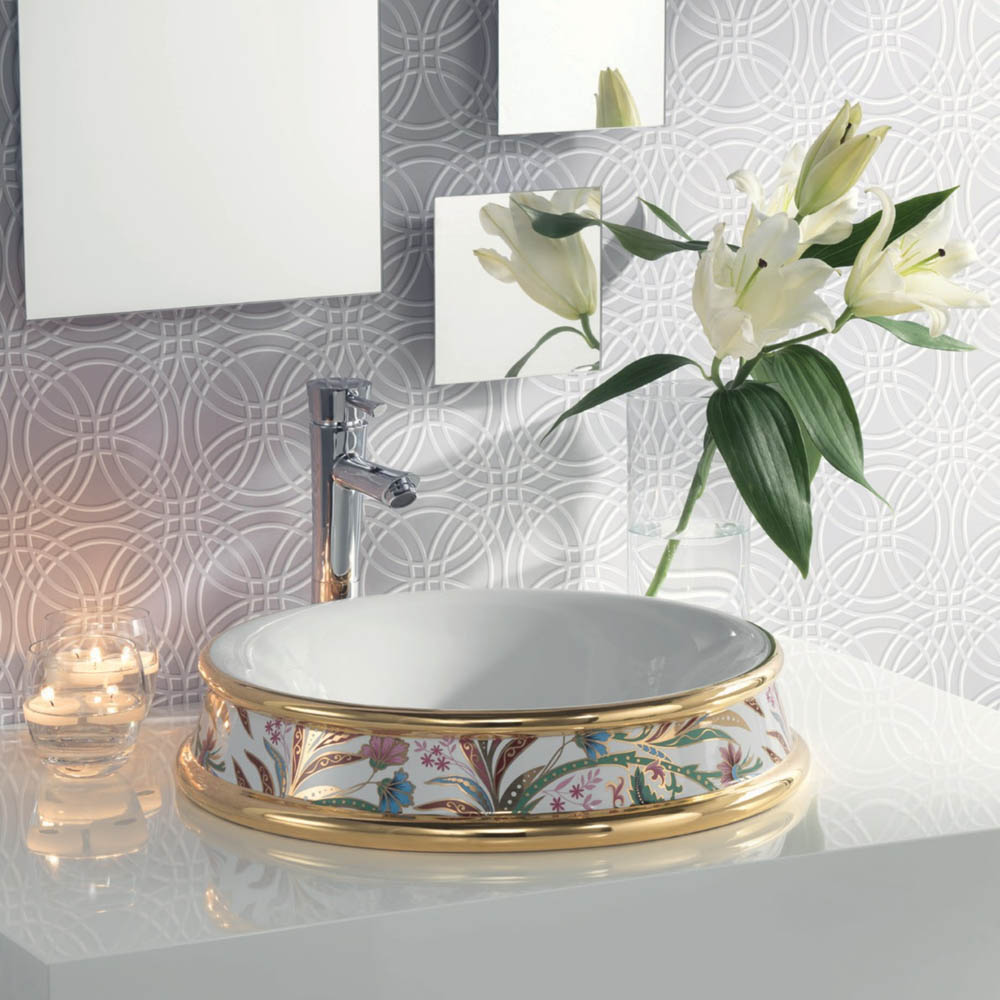 luxury golden wash basin